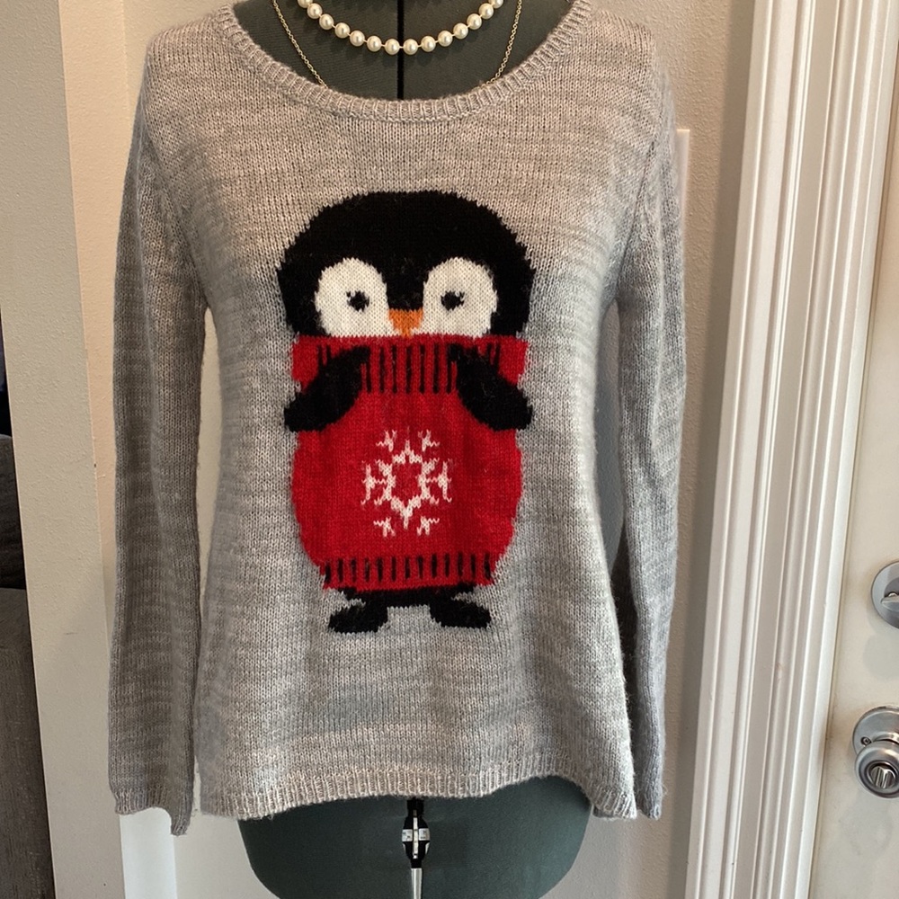 * Christmas holiday penguin sweater small Jolt